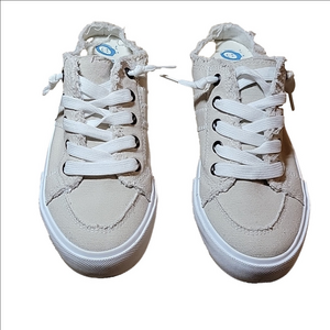 Obtaom Slip-on Cream Canvas Mule Sneaker Size 5 EUC No Box